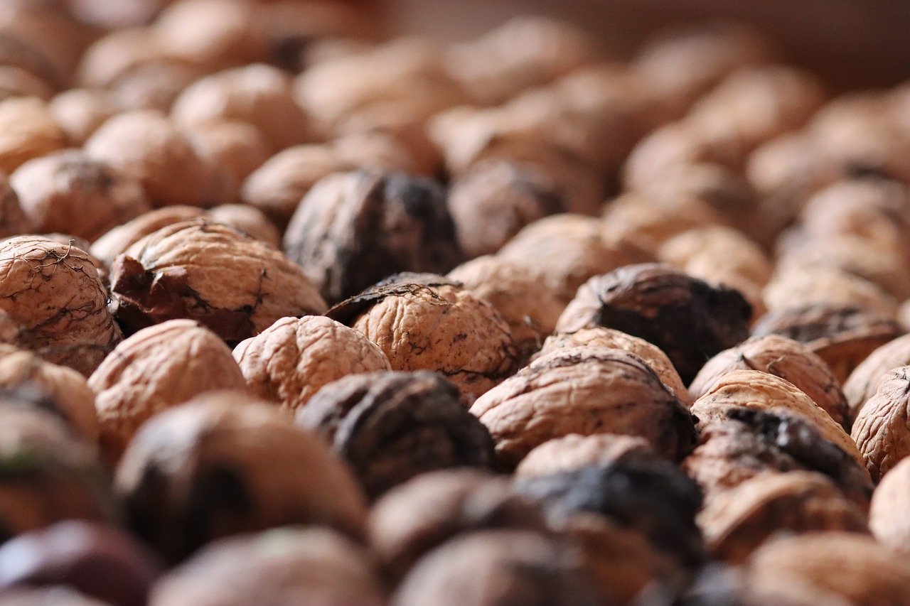 实名微信号批发：现货平台预约开户