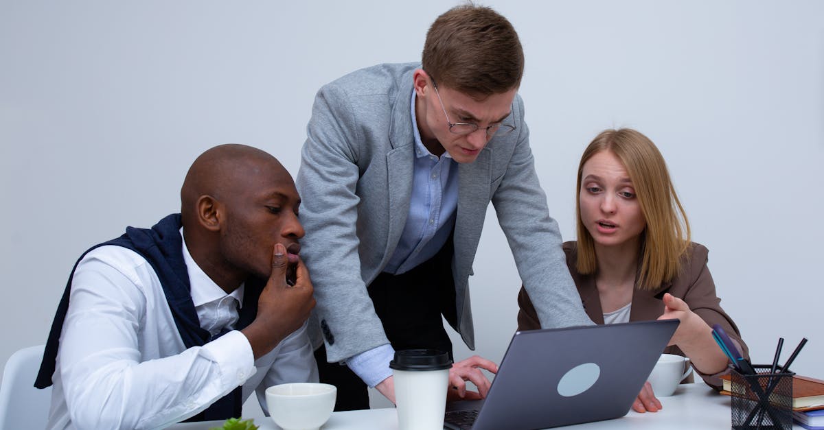 VX号交易网：实名制账号，有效规范社交媒体行为